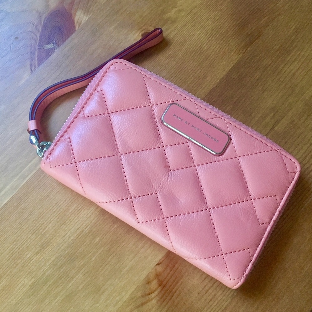 Marc by Marc Jacobs wristlet